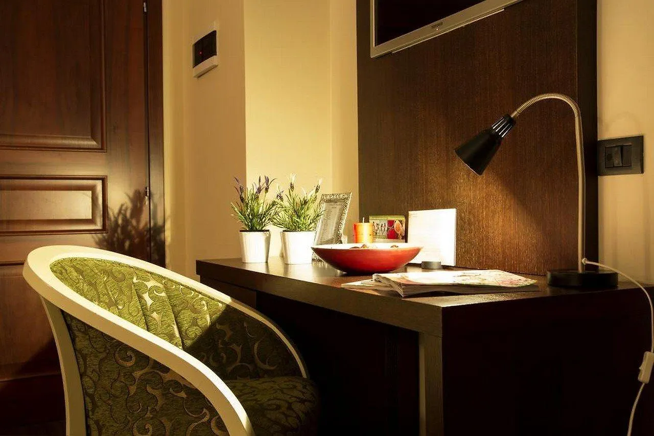 Oxford Hotel Тирана