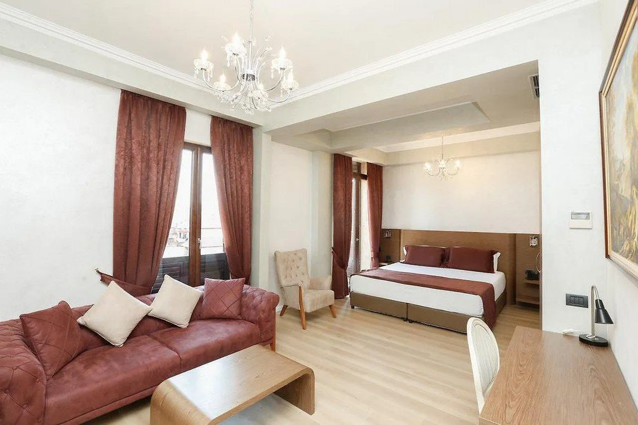 Oxford Hotel Тирана