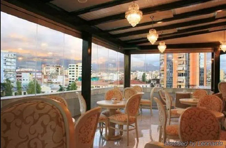 Oxford Hotel Тирана