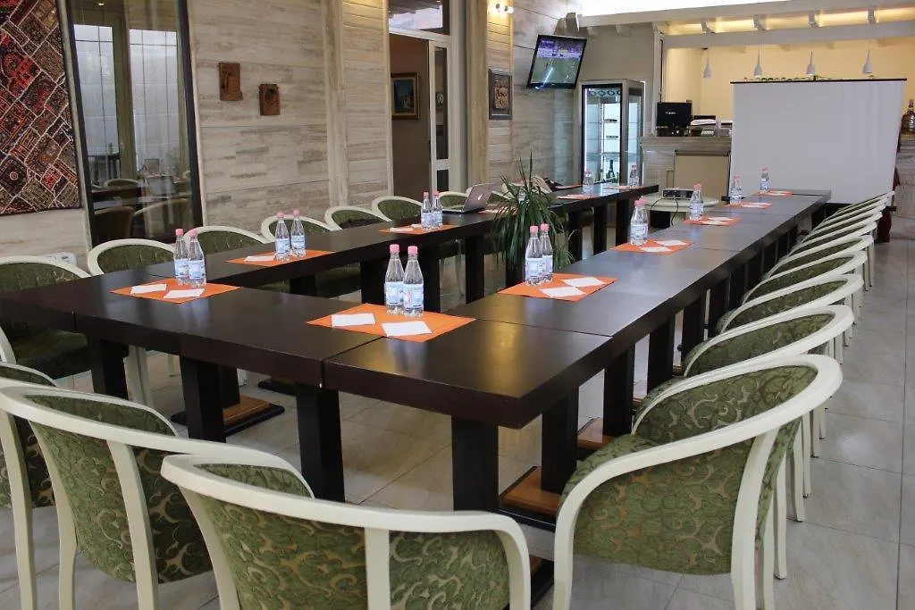 Oxford Hotel Тирана