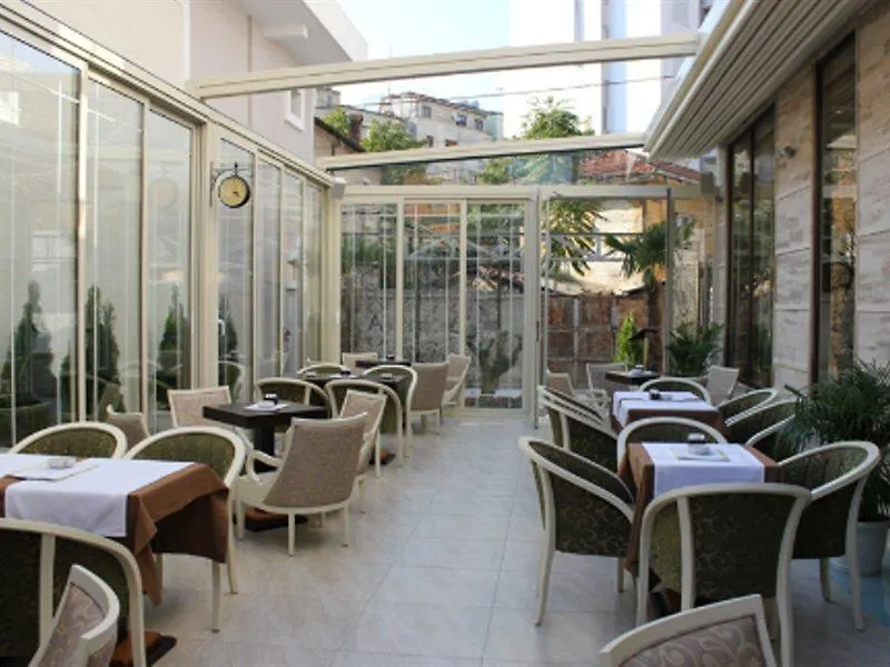 Oxford Hotel Тирана