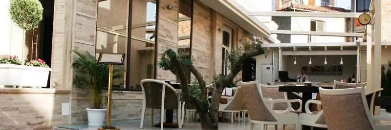 Oxford Hotel Тирана
