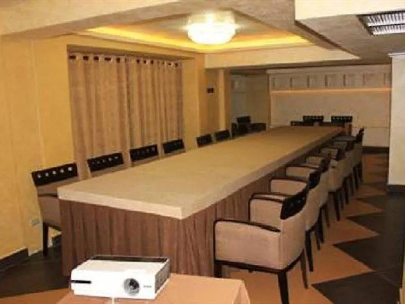 Oxford Hotel Tirana
