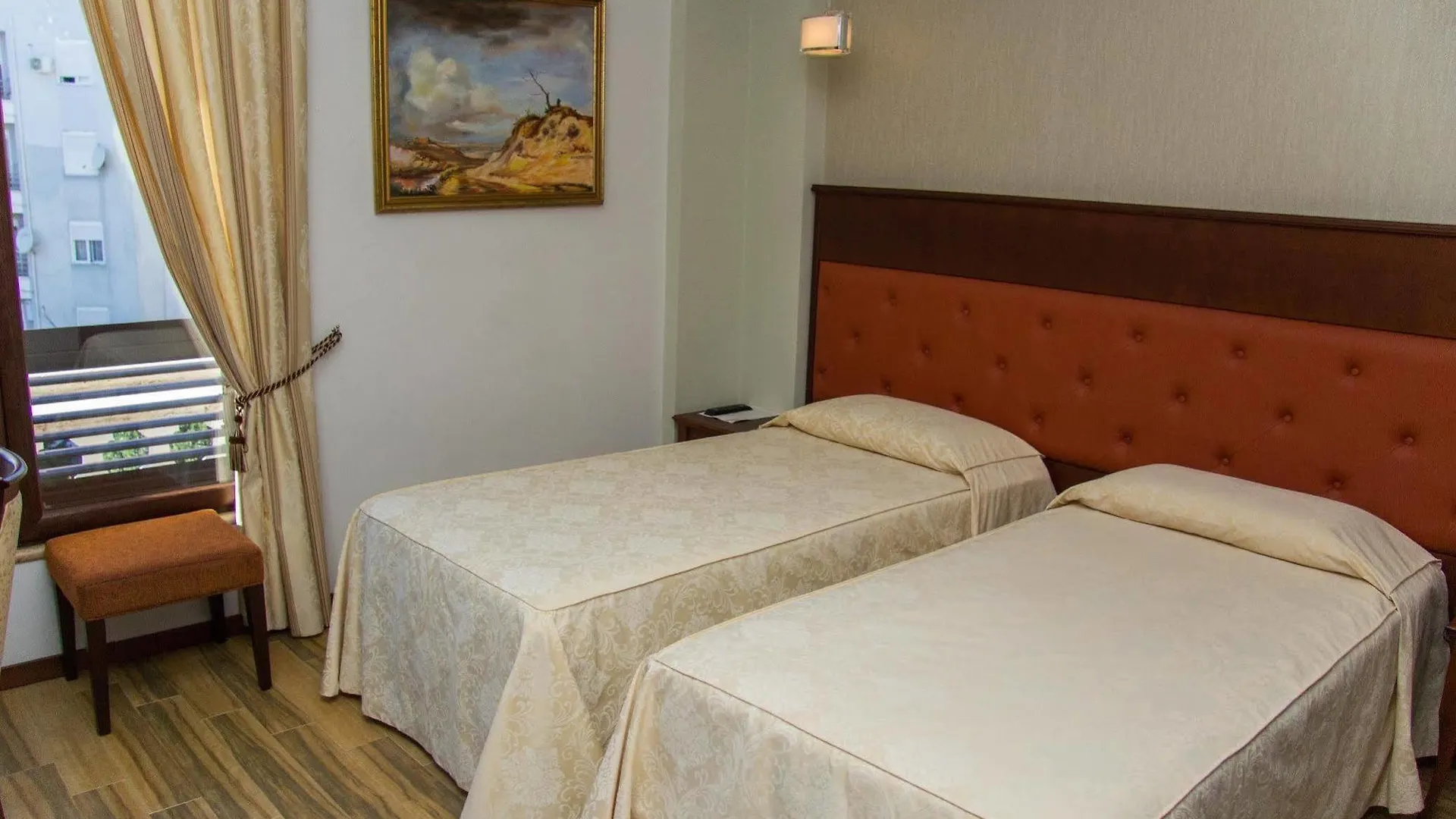 ****  Oxford Hotel Tirana Albanië