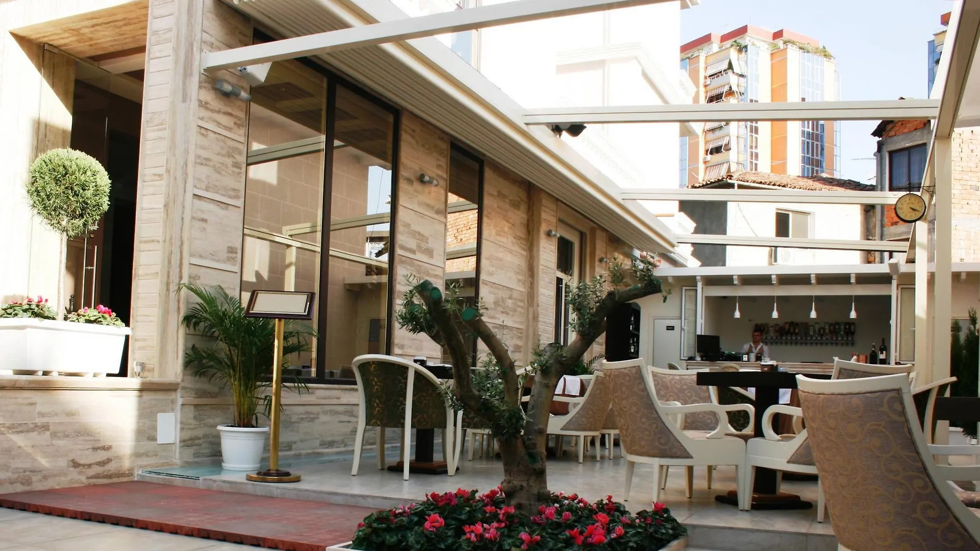 Oxford Hotel Tirana