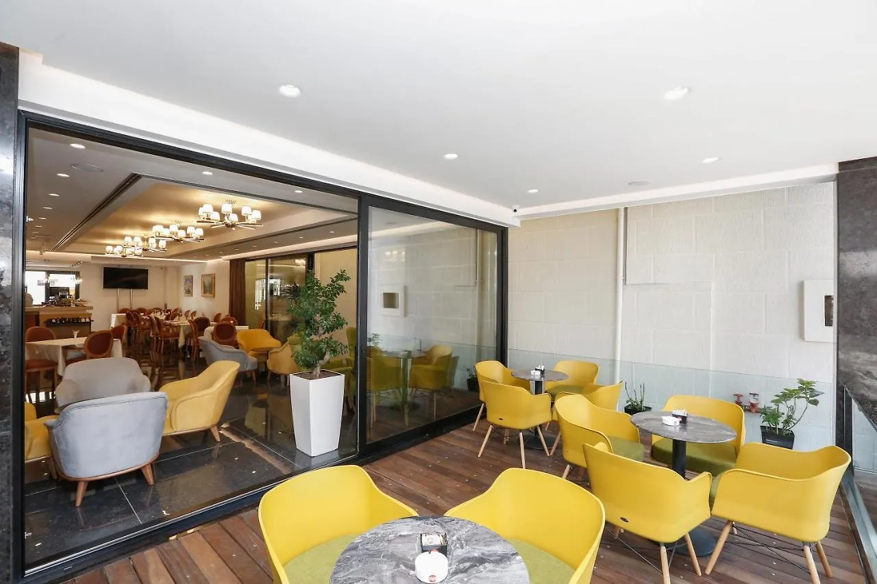 Oxford Hotel Tirana