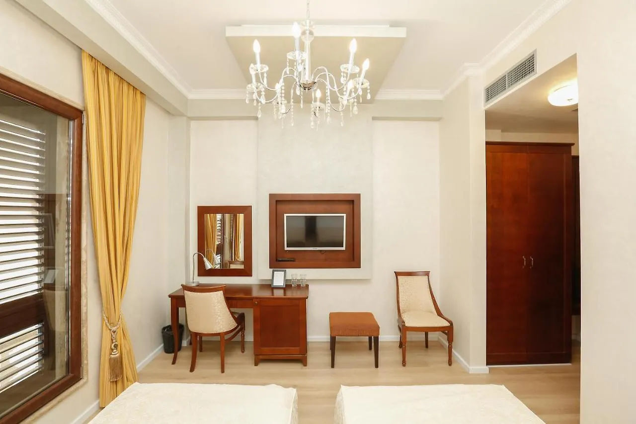 ****  Oxford Hotel Tirana Albánia