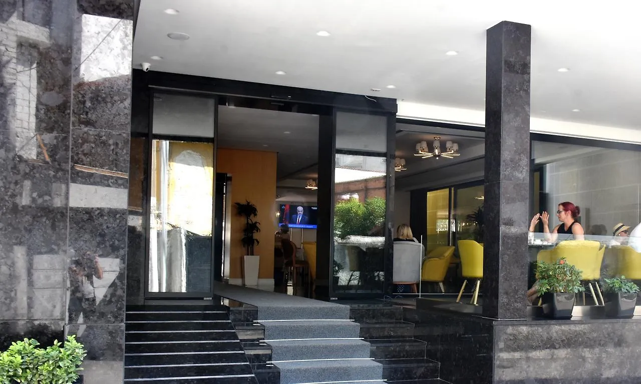Oxford Hotel Tirana